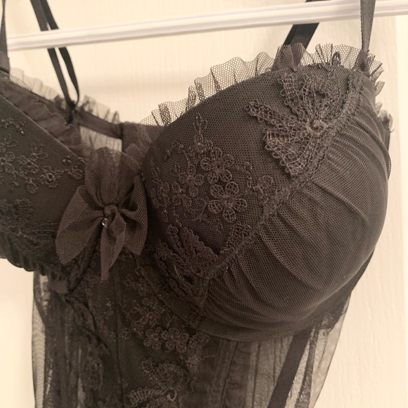 Victoria Secret Bridal Black Lingerie and matching skirt brand new condition - Picture 3 of 16